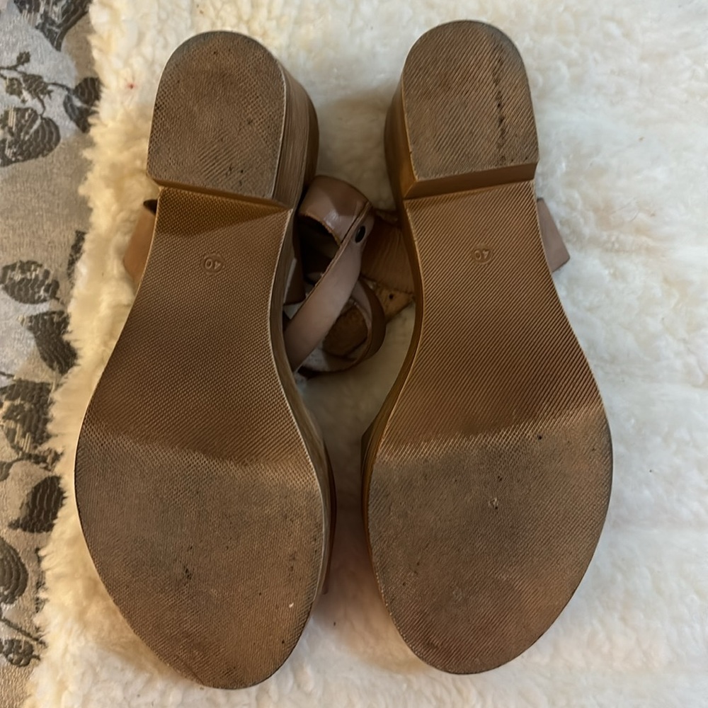 Sandals - Picture 7 of 8